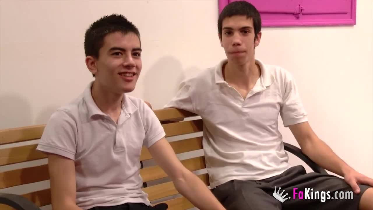 These young students love to fuck after class