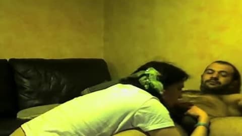 An amateur threesome with a double fuck