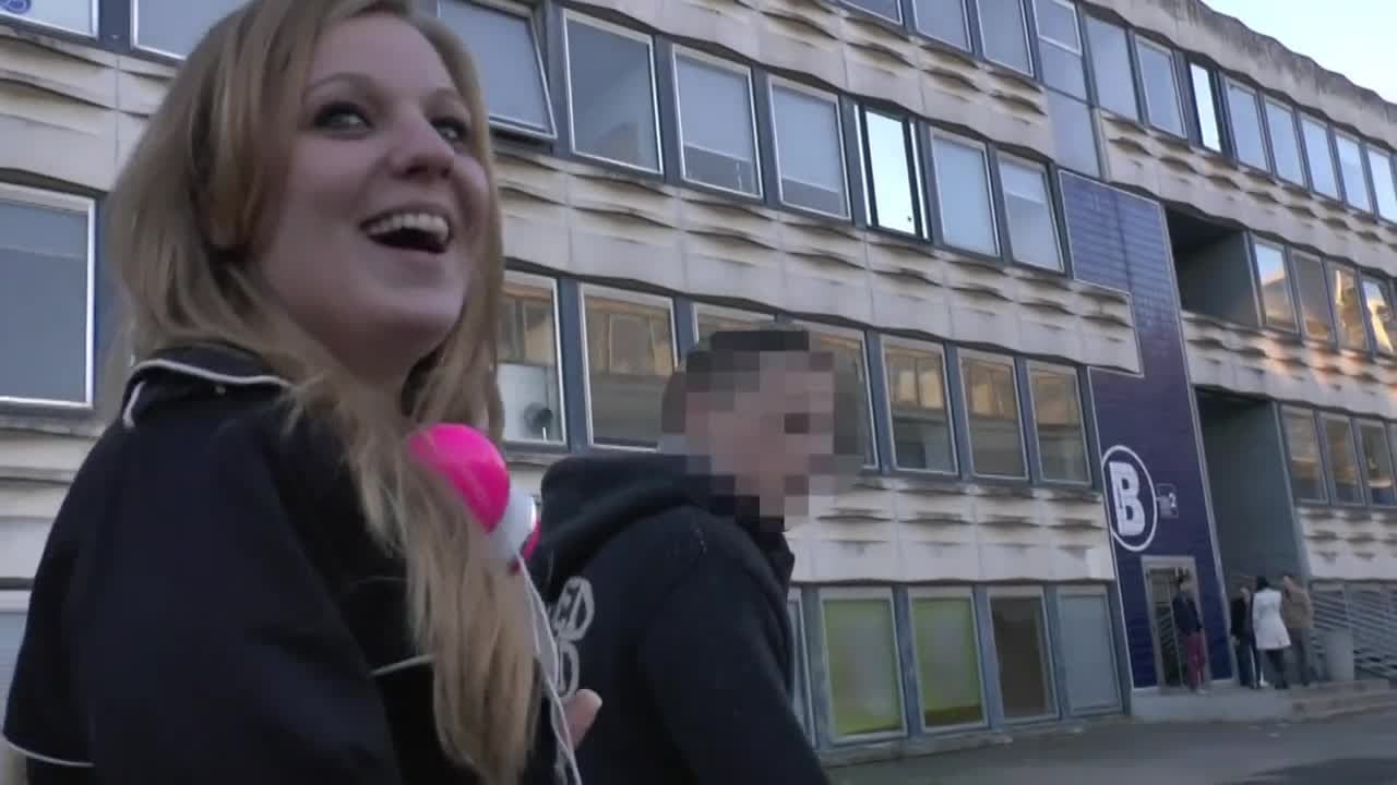 An arts student who wants sex looks for it