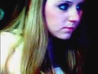 A young 18 year old shows her body on cam