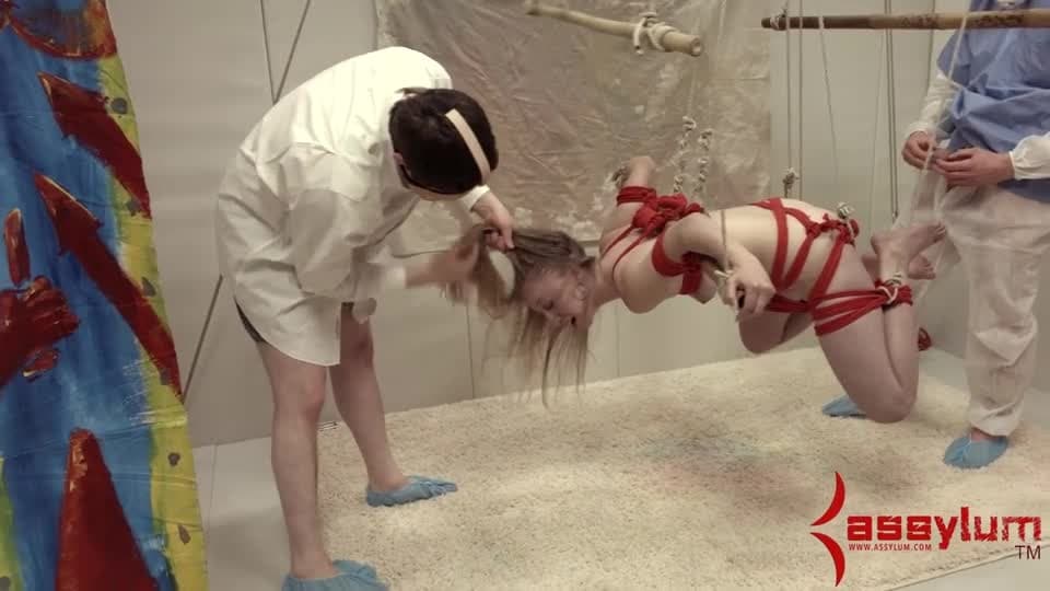 Riley Reynolds loves sexual submission