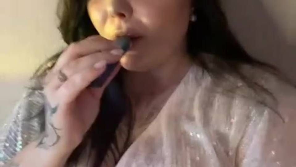 Boobs nice sexycsmr ta bien ncsmd mama la